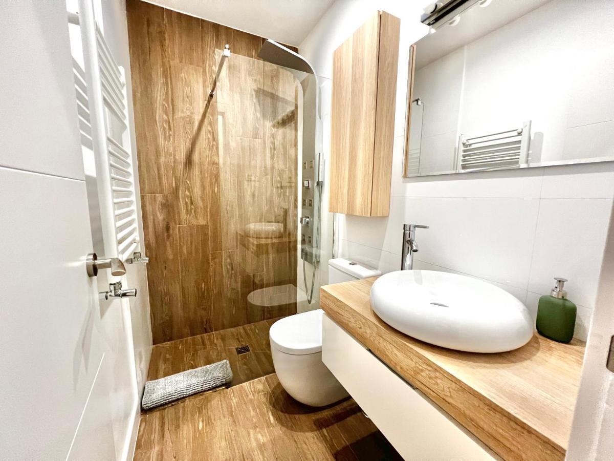 Apartamentos Moncloa Madrid Exterior photo